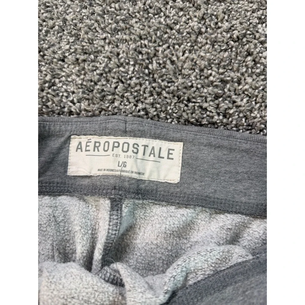 Aeropostale pictures are